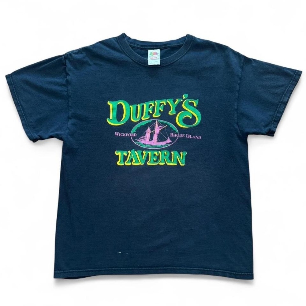 Vintage 90s Duffy's Tavern Wickford Bar Retro Graphic Faded T-shirt FOTL Large